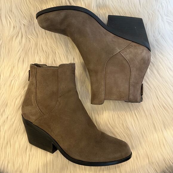 Eileen Fisher Peer Boot Shadow Taupe Suede Almond Toe Block Heel Ankle Bootie - Picture 10 of 14